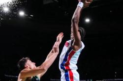 亚博体育-转折点布鲁克林篮网扳平良机；NBA季后赛集结日攻防权衡；压力陡增；纪律约束更严格的简单介绍-亚博体育